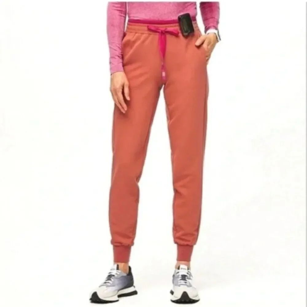 Like New! Figs Terracotta Mari Jogger Scrub Pants Terracotta in Size M